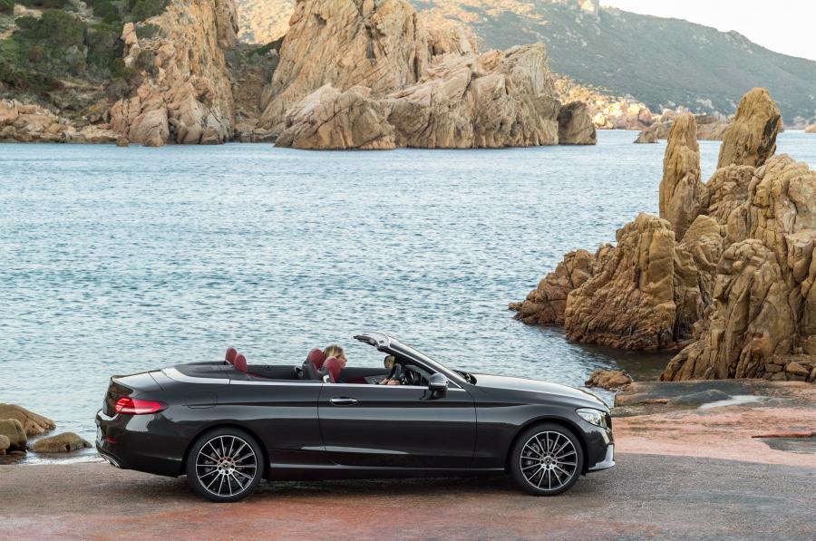  Mercedes-Benz C300 Avantgarde Cabriolet (A205) 2018 года  (WW) (фото 28 из 30)